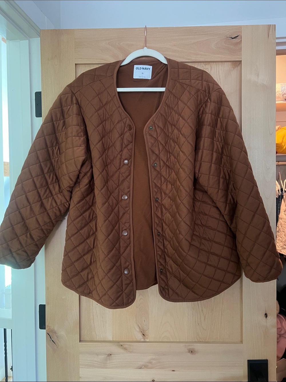 Old Navy Quilted Puffer Jacket in Brown